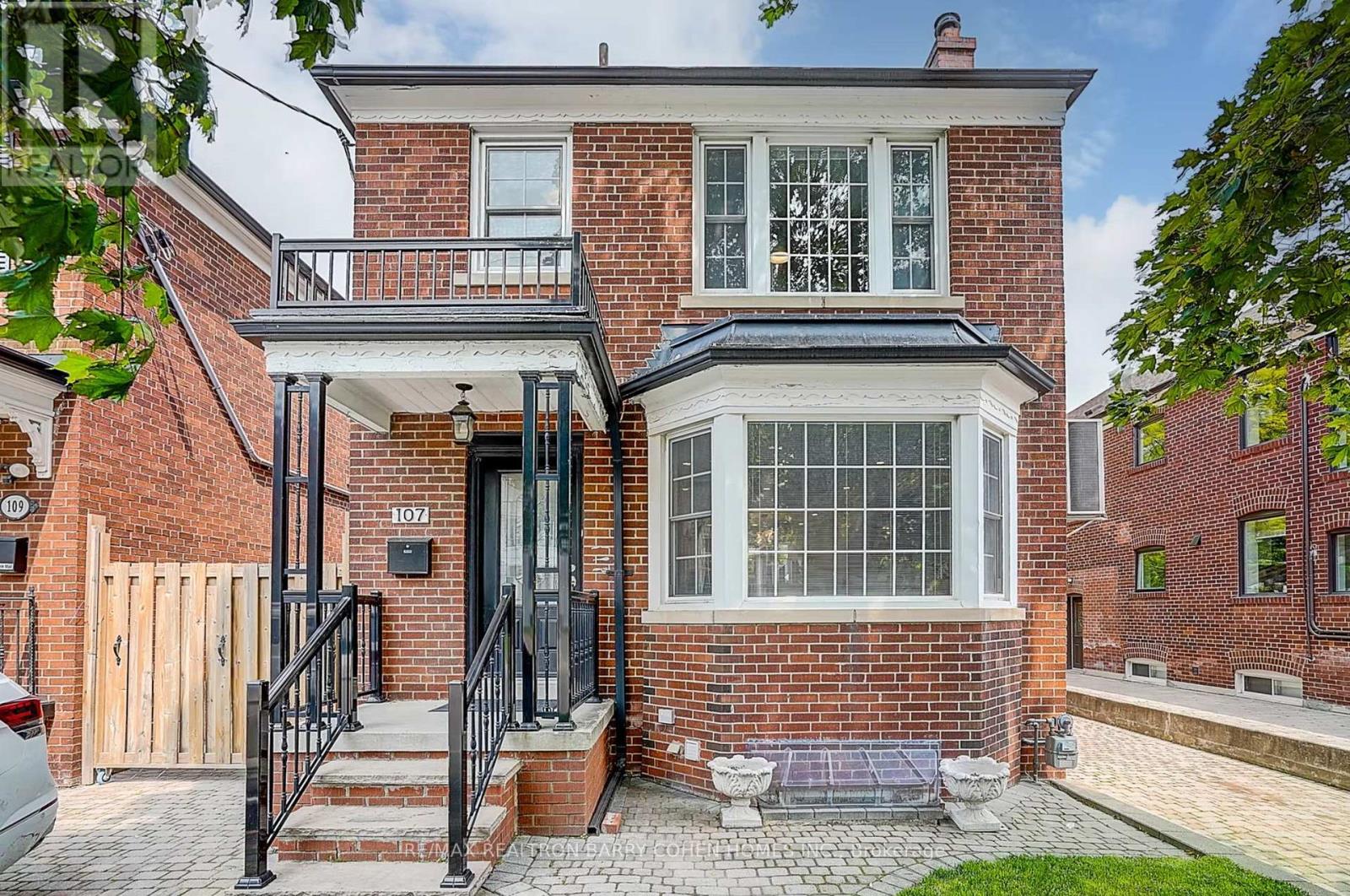 107 BRAEMAR AVENUE, toronto (yonge-eglinton), Ontario