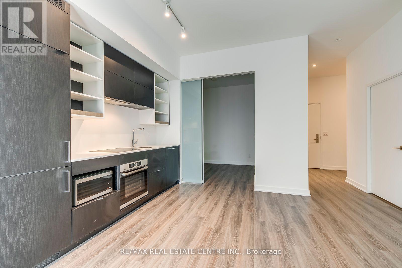406 - 20 Edward Street, Toronto (Bay Street Corridor), Ontario  M5G 1C9 - Photo 9 - C12200767