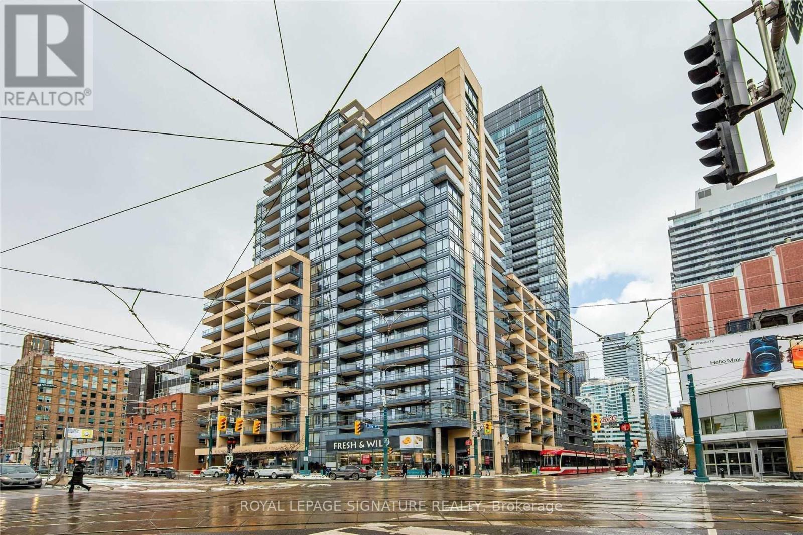 1115 - 438 King Street W, Toronto, Ontario  M5V 3T9 - Photo 1 - C12200770