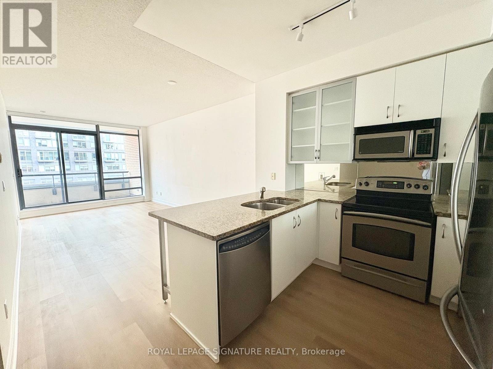 1115 - 438 King Street W, Toronto, Ontario  M5V 3T9 - Photo 2 - C12200770
