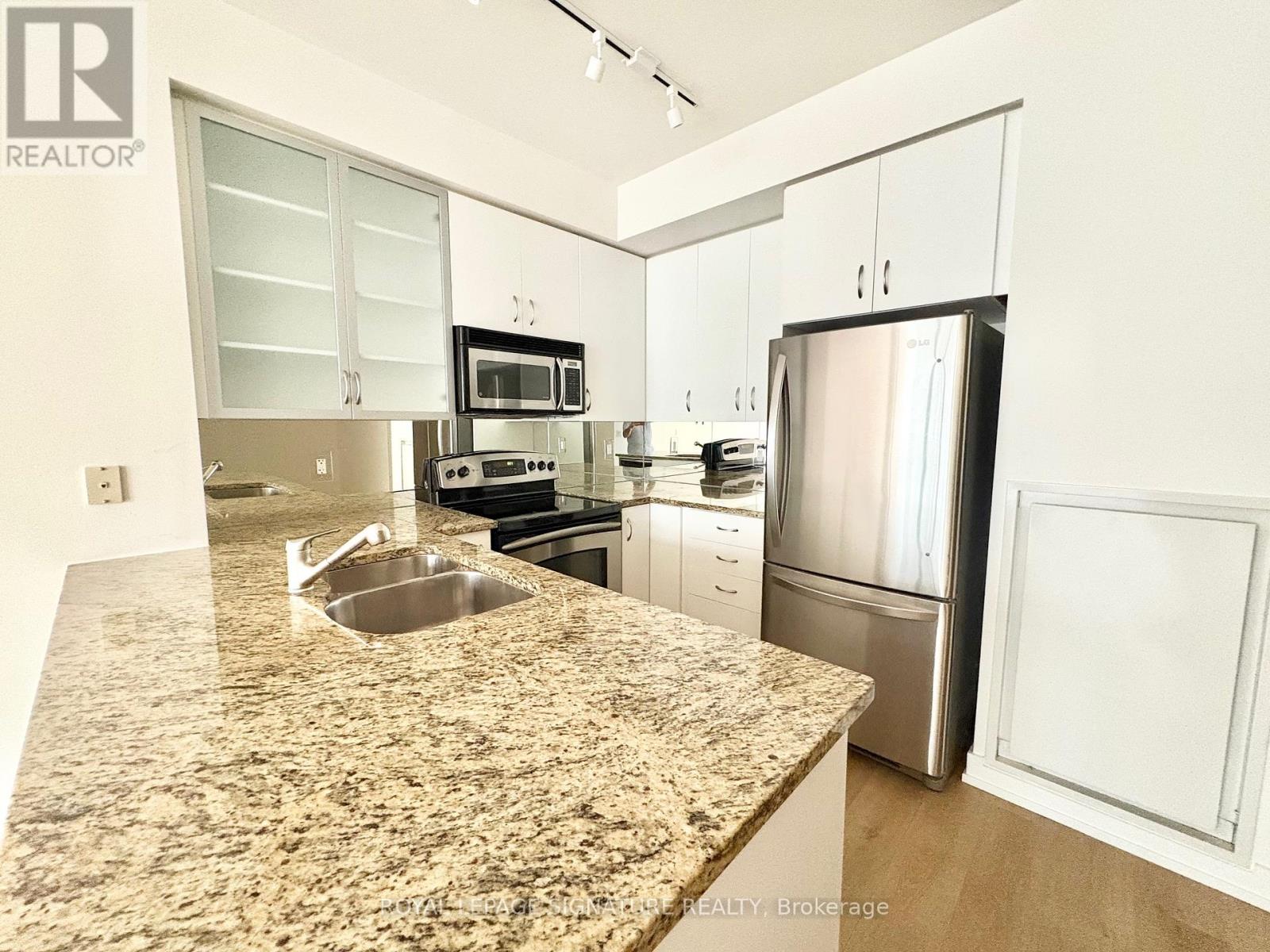 1115 - 438 King Street W, Toronto, Ontario  M5V 3T9 - Photo 8 - C12200770