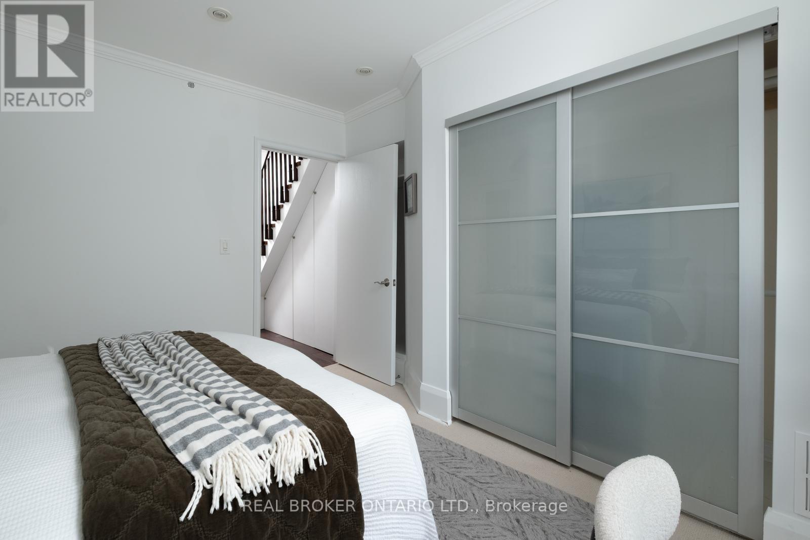 2 Baltic Avenue, Toronto (Danforth), Ontario  M4J 1S2 - Photo 15 - E12200741