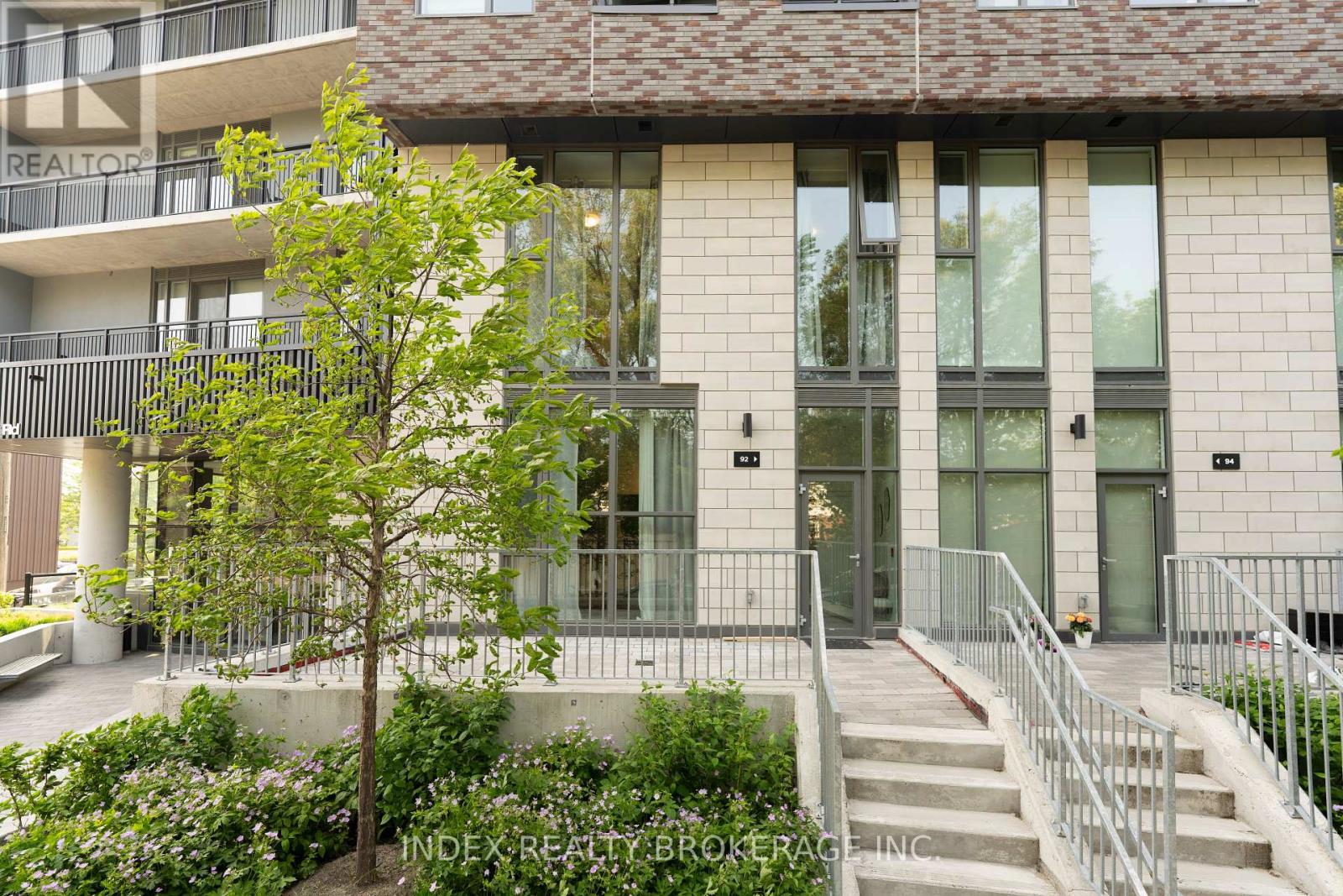 92 Glen Everest Road, Toronto, Ontario  M1N 0C4 - Photo 3 - E12200783