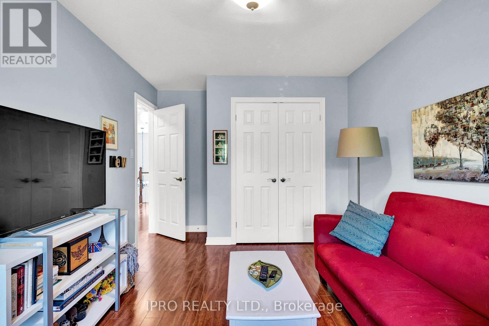 1259 Stephenson Drive, Burlington, Ontario  L7S 2B3 - Photo 19 - W12200732