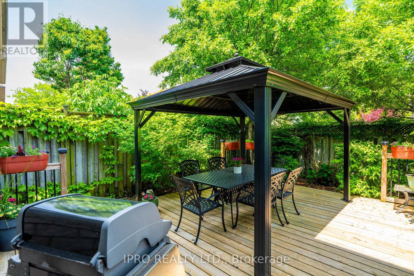 1259 Stephenson Drive, Burlington, Ontario  L7S 2B3 - Photo 31 - W12200732