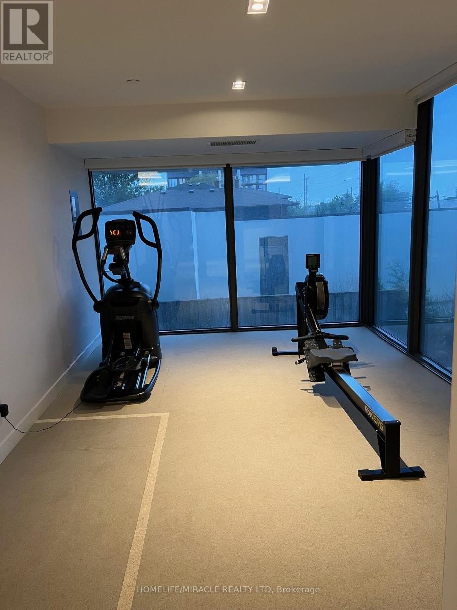 1195 The Queensway, Toronto, Ontario  M8Z 0H1 - Photo 10 - W12200737