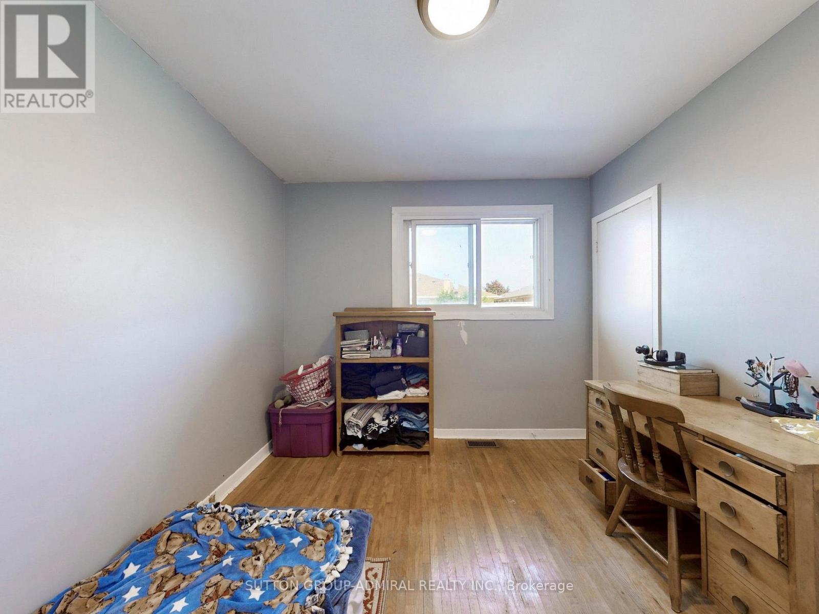 31 Charrington Crescent, Toronto, Ontario  M3L 2C3 - Photo 21 - W12200773