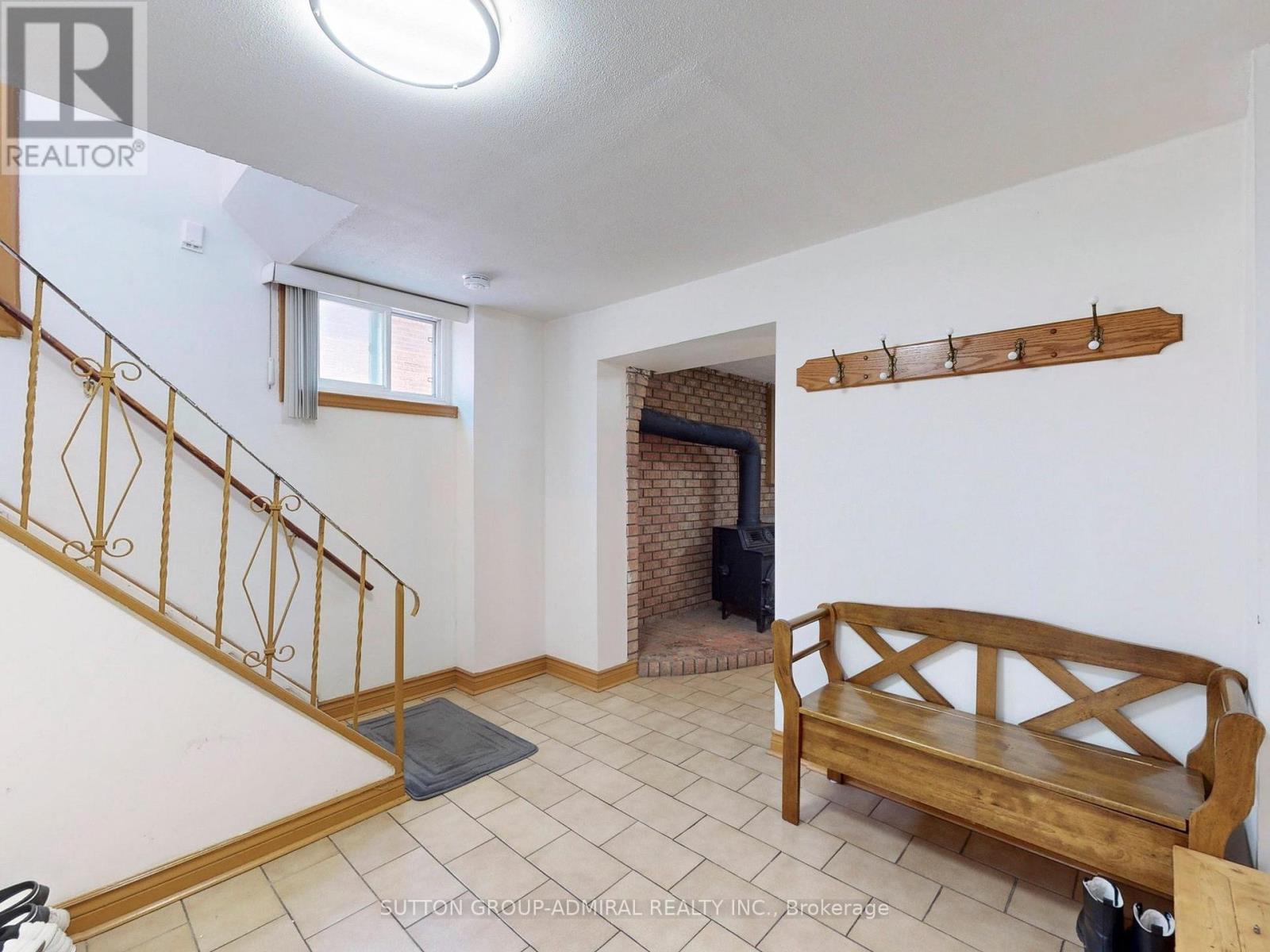 31 Charrington Crescent, Toronto, Ontario  M3L 2C3 - Photo 26 - W12200773