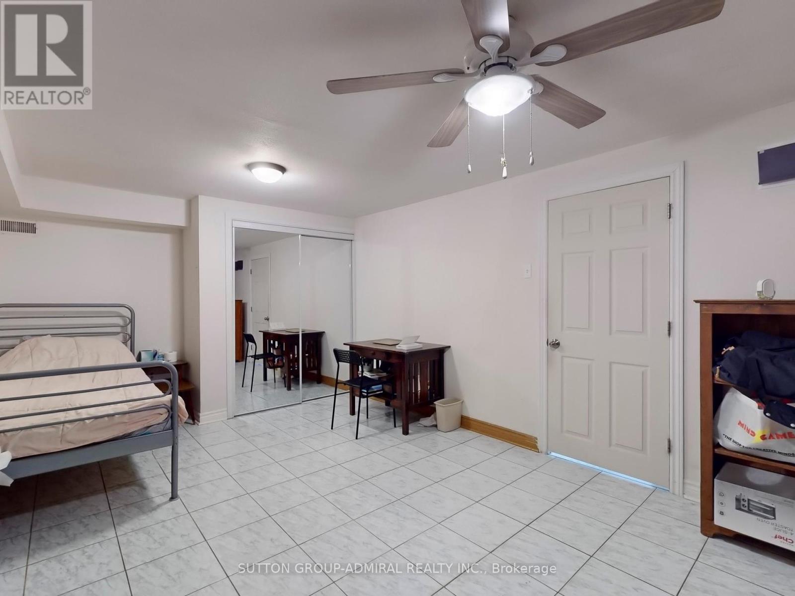 31 Charrington Crescent, Toronto (Glenfield-Jane Heights), Ontario  M3L 2C3 - Photo 30 - W12200773