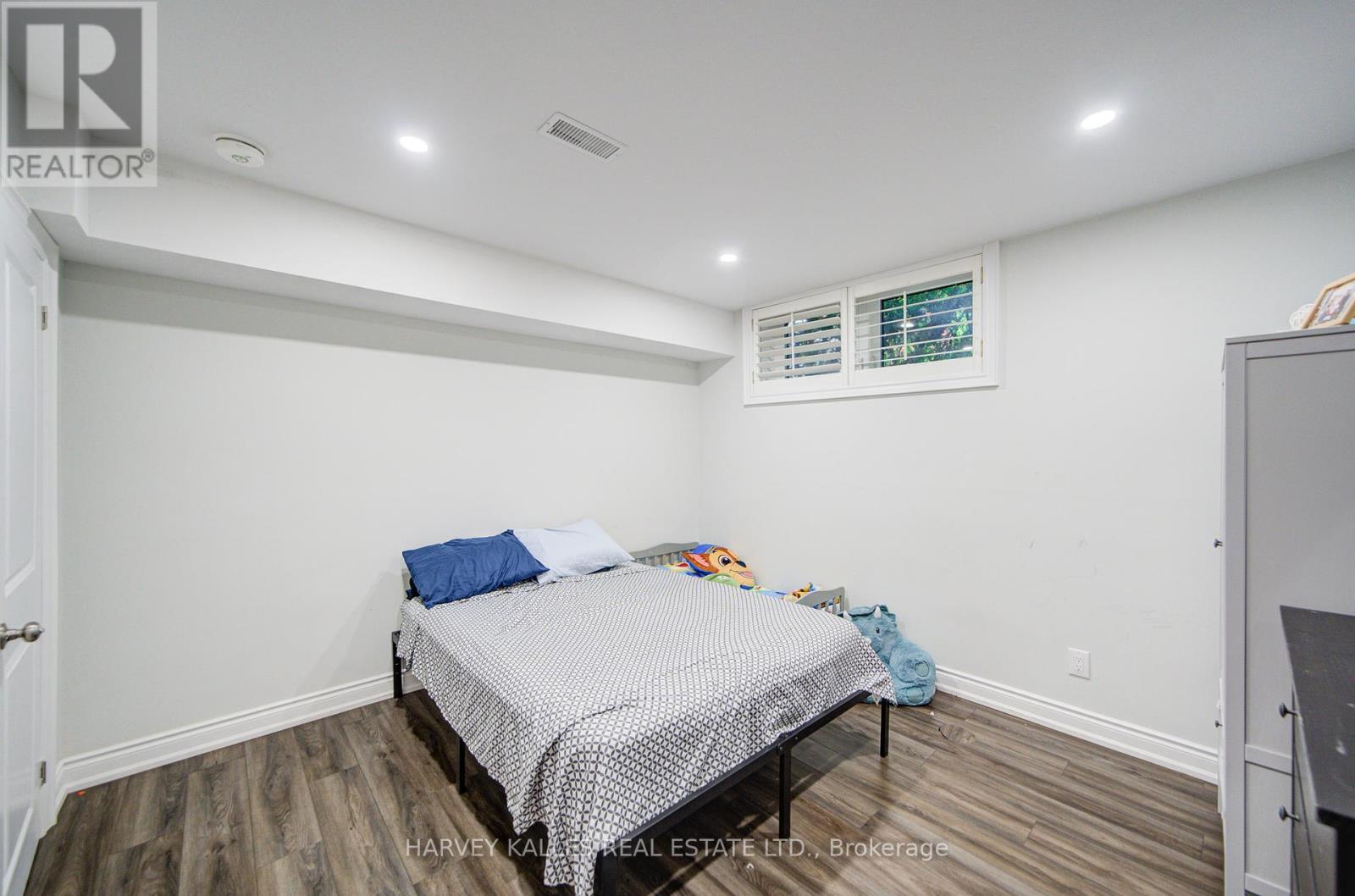 29 Lois Avenue, Toronto, Ontario  M6B 3K4 - Photo 42 - W12200774