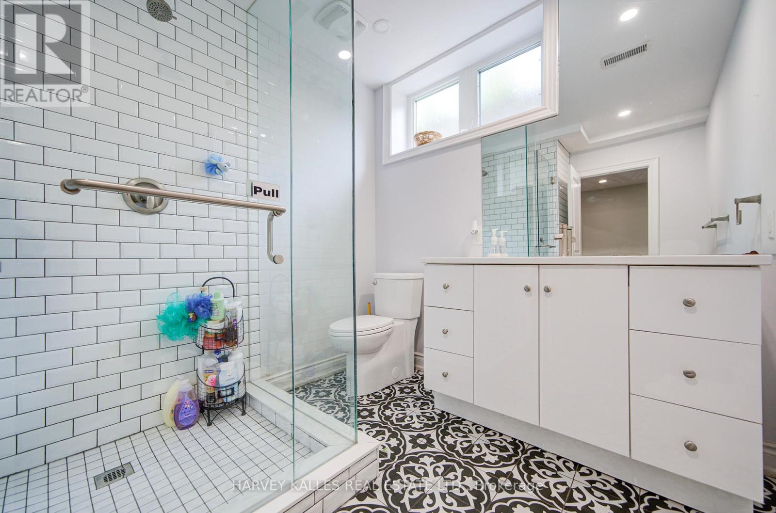 29 Lois Avenue, Toronto, Ontario  M6B 3K4 - Photo 46 - W12200774
