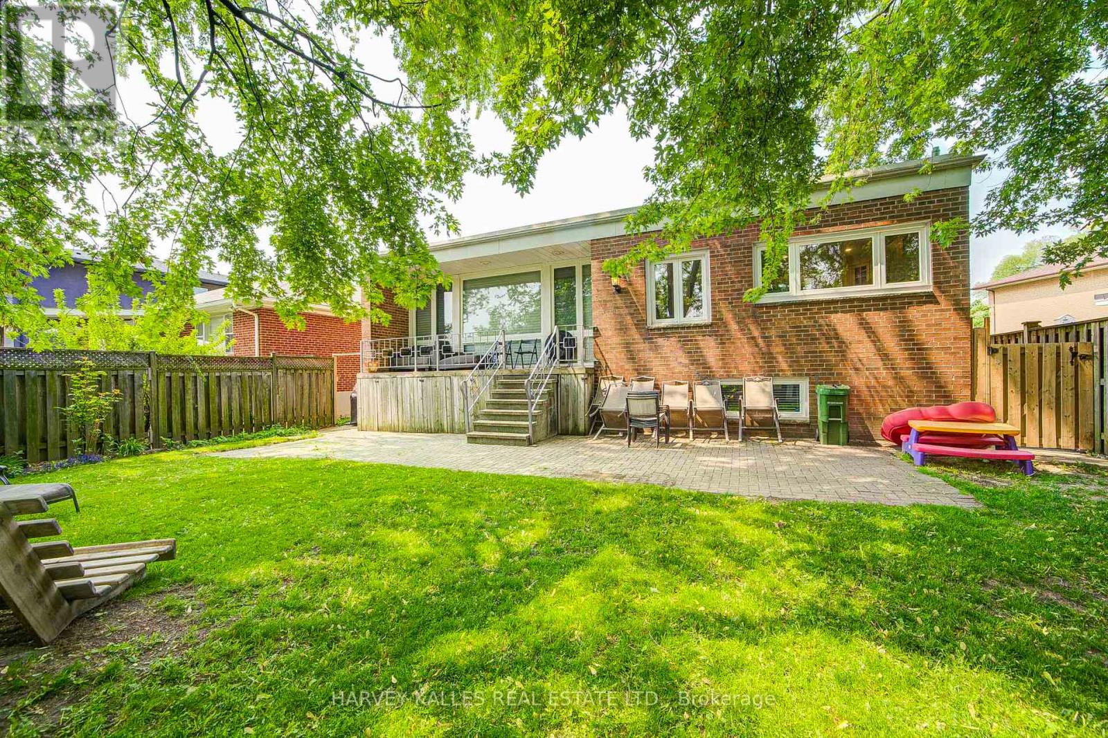 29 Lois Avenue, Toronto, Ontario  M6B 3K4 - Photo 50 - W12200774