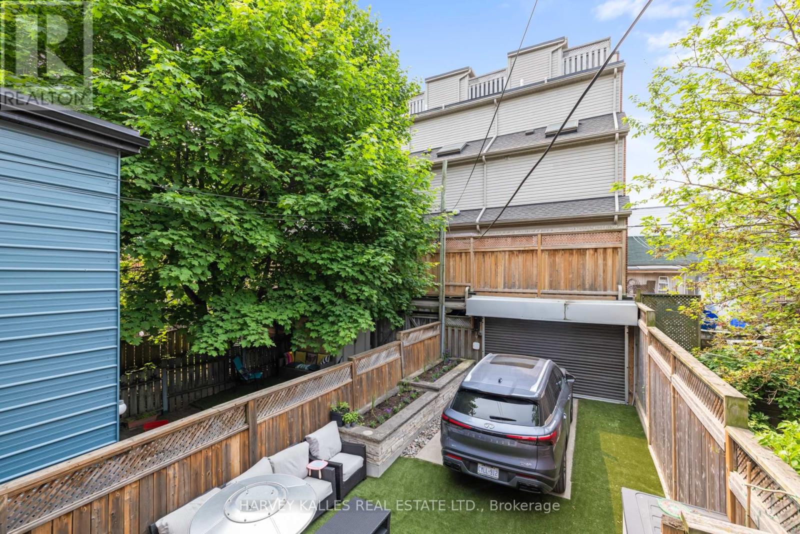 79 Pendrith Street, Toronto, Ontario  M6G 1R8 - Photo 32 - W12200791