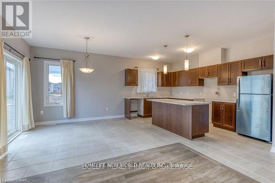 162 Mccabe Avenue, Welland (Lincoln/crowland), Ontario  L3B 0H6 - Photo 22 - X12200797