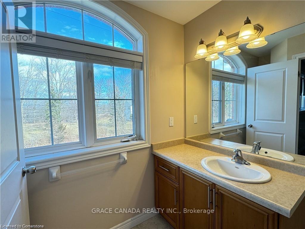 1472 Baseline Road, Hamilton, Ontario  L8E 0G3 - Photo 11 - X12200802