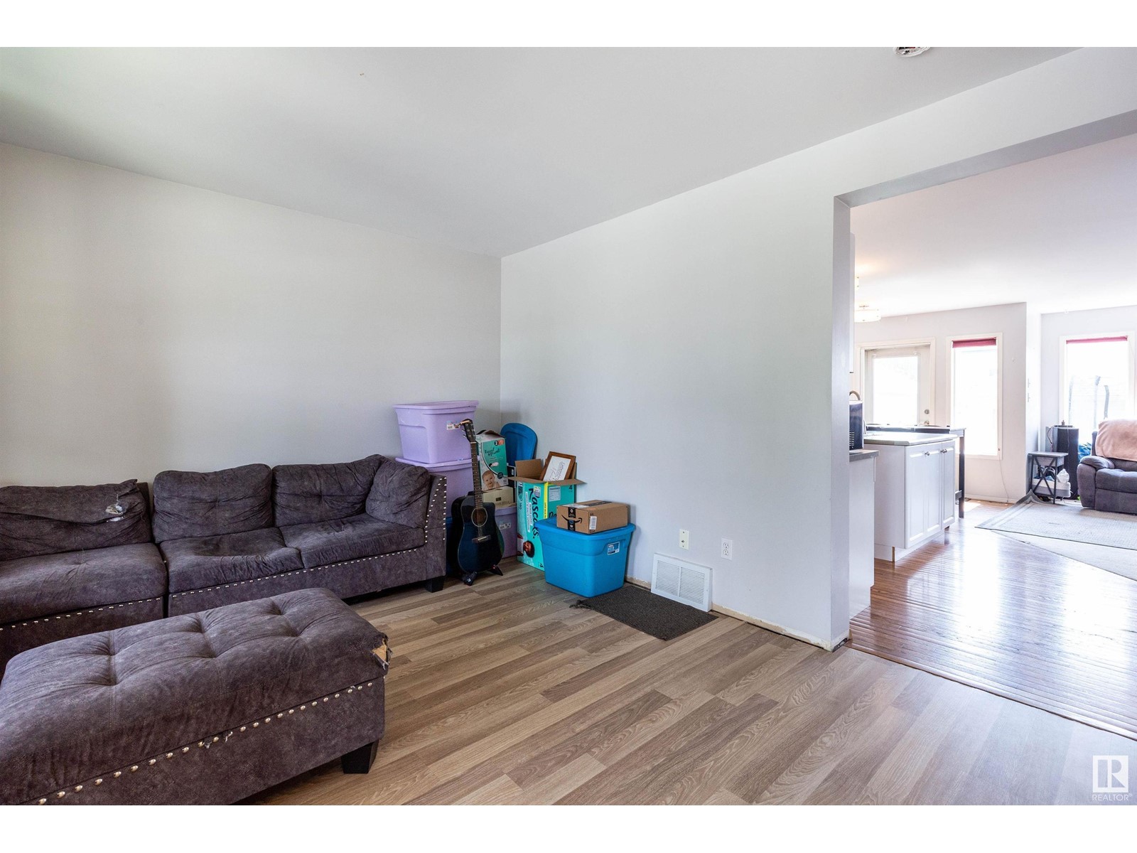 664 Glenwright Cr Nw, Edmonton, Alberta  T5T 6K5 - Photo 5 - E4440724