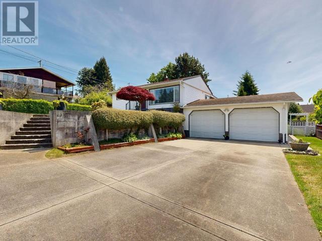 Property at 7186 BARNET STREET image 2