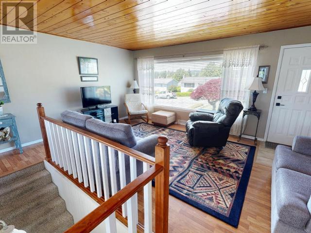 Property at 7186 BARNET STREET image 5