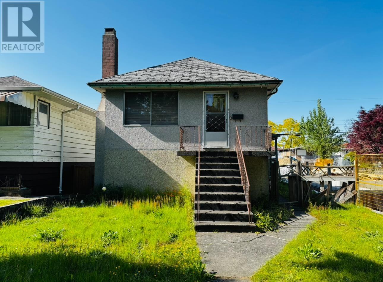 2735 GRANT STREET, vancouver, British Columbia