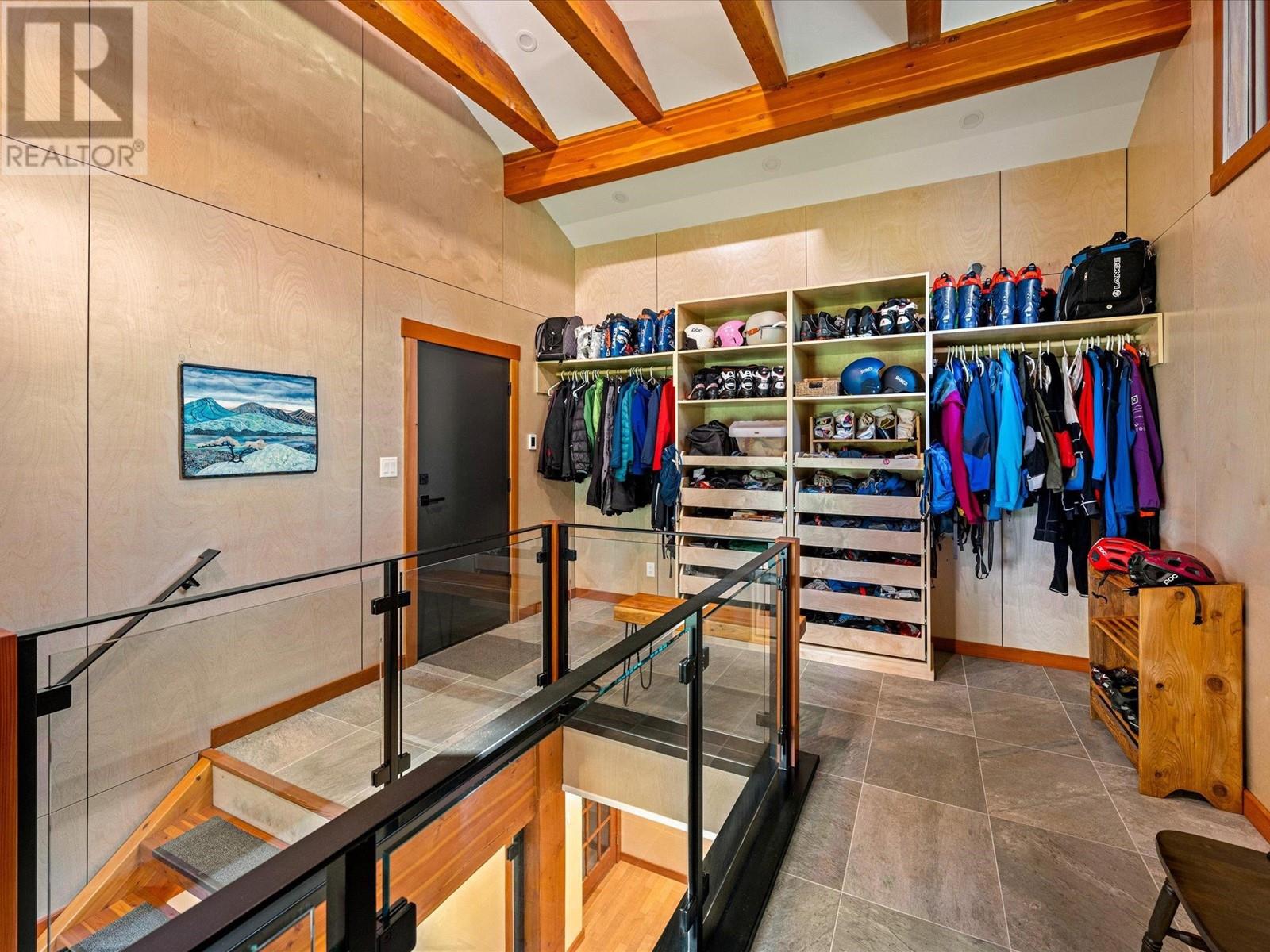 6557 Balsam Way, Whistler, British Columbia  V8E 0C5 - Photo 37 - R3012138