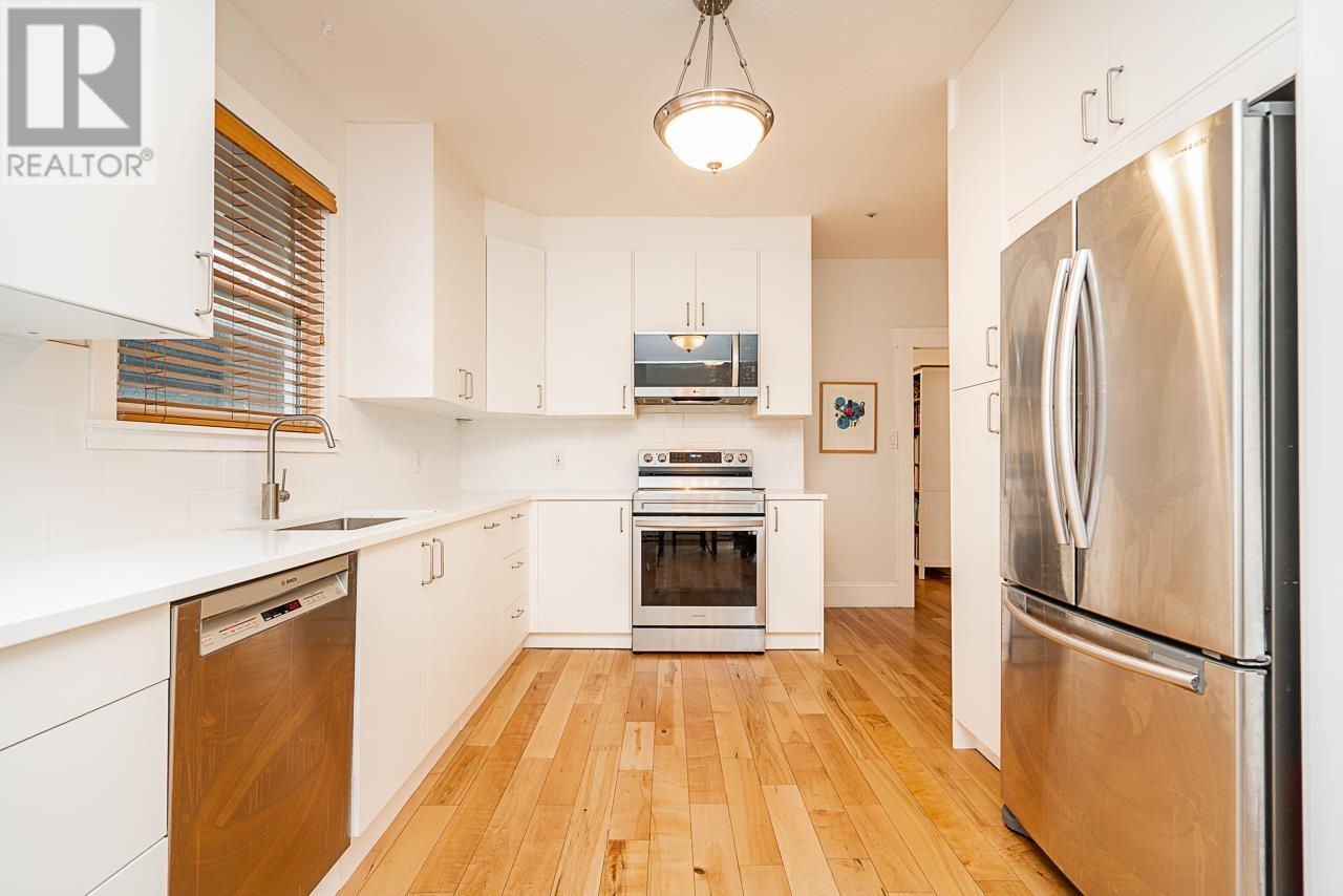 1071 E 10th Avenue, Vancouver, British Columbia  V5T 2B4 - Photo 10 - R3012143
