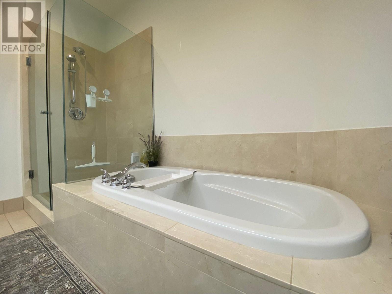 251 W 6th Street, North Vancouver, British Columbia  V7M 1K7 - Photo 18 - R3012175