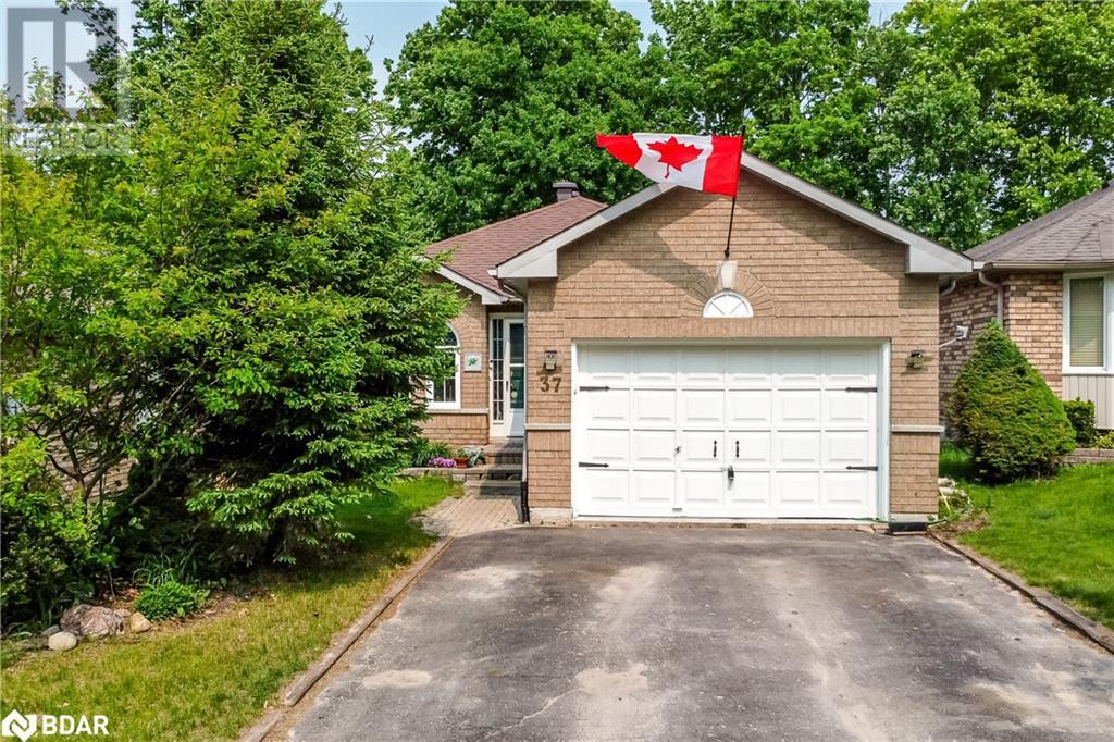 37 Nicholson Drive, Barrie, Ontario  L4N 8L7 - Photo 1 - 40738014