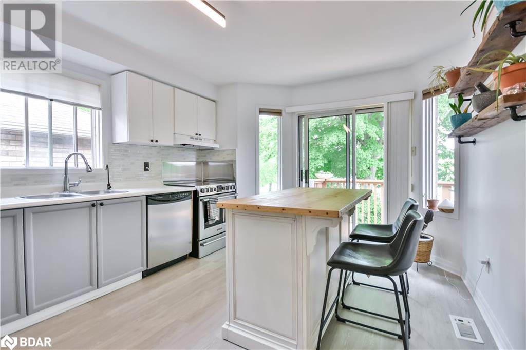 37 Nicholson Drive, Barrie, Ontario  L4N 8L7 - Photo 10 - 40738014