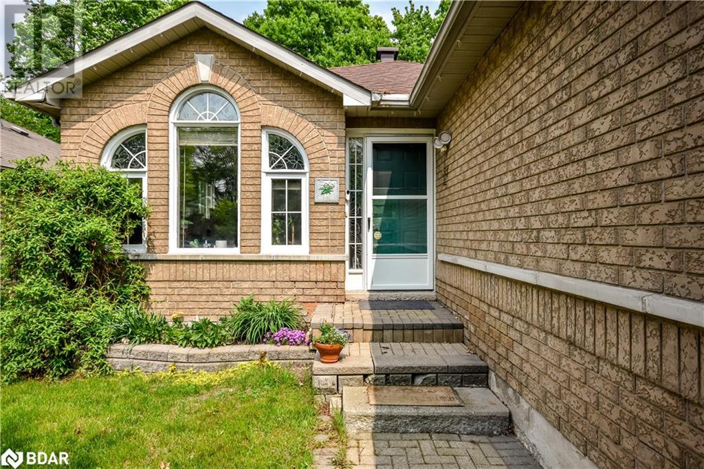 37 Nicholson Drive, Barrie, Ontario  L4N 8L7 - Photo 2 - 40738014
