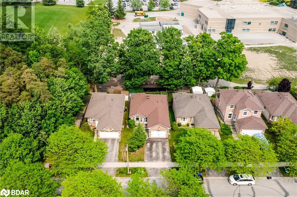 37 Nicholson Drive, Barrie, Ontario  L4N 8L7 - Photo 3 - 40738014