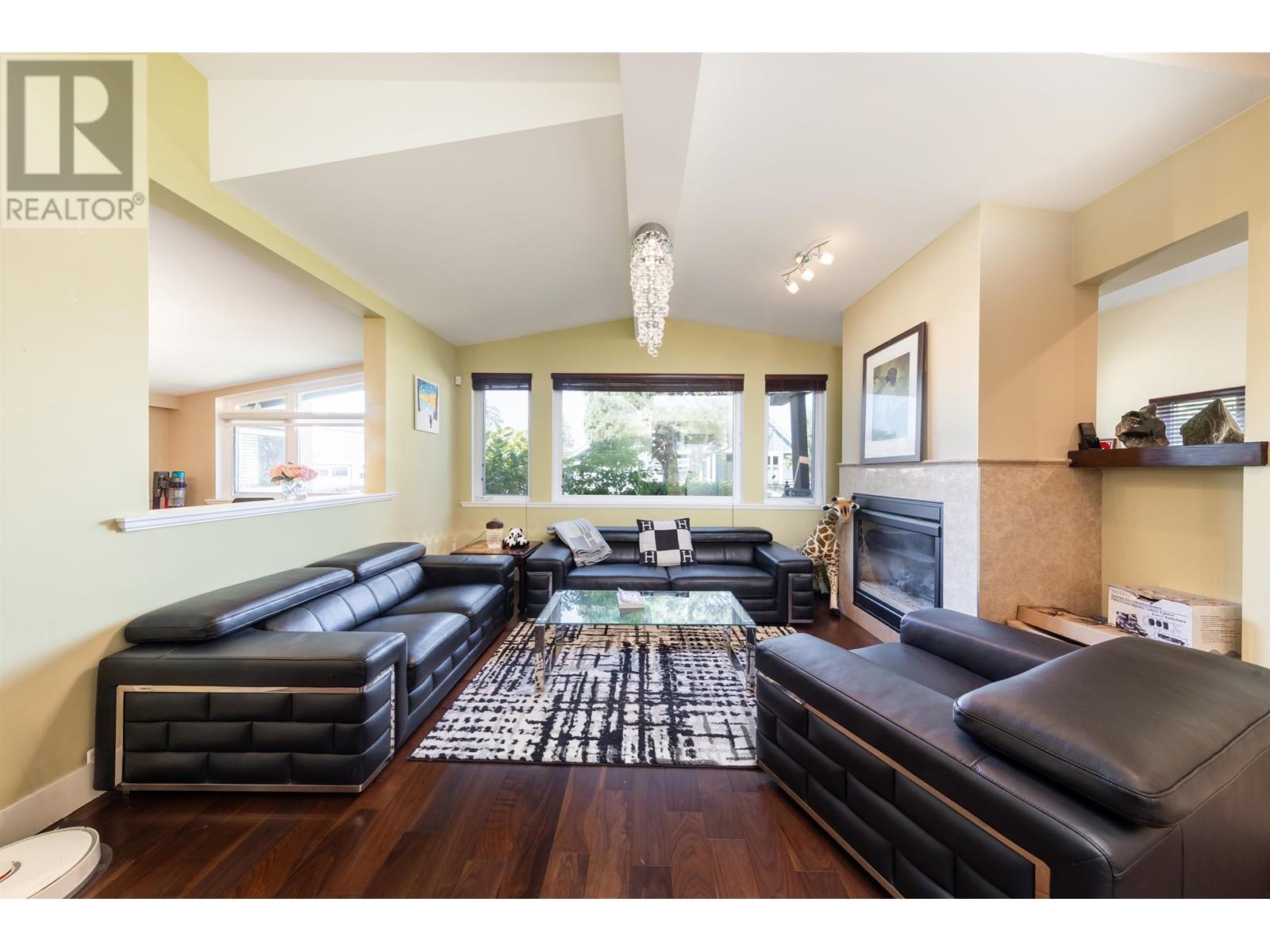 8180 Fairlane Road, Richmond, British Columbia  V7C 1Y4 - Photo 8 - R3010822
