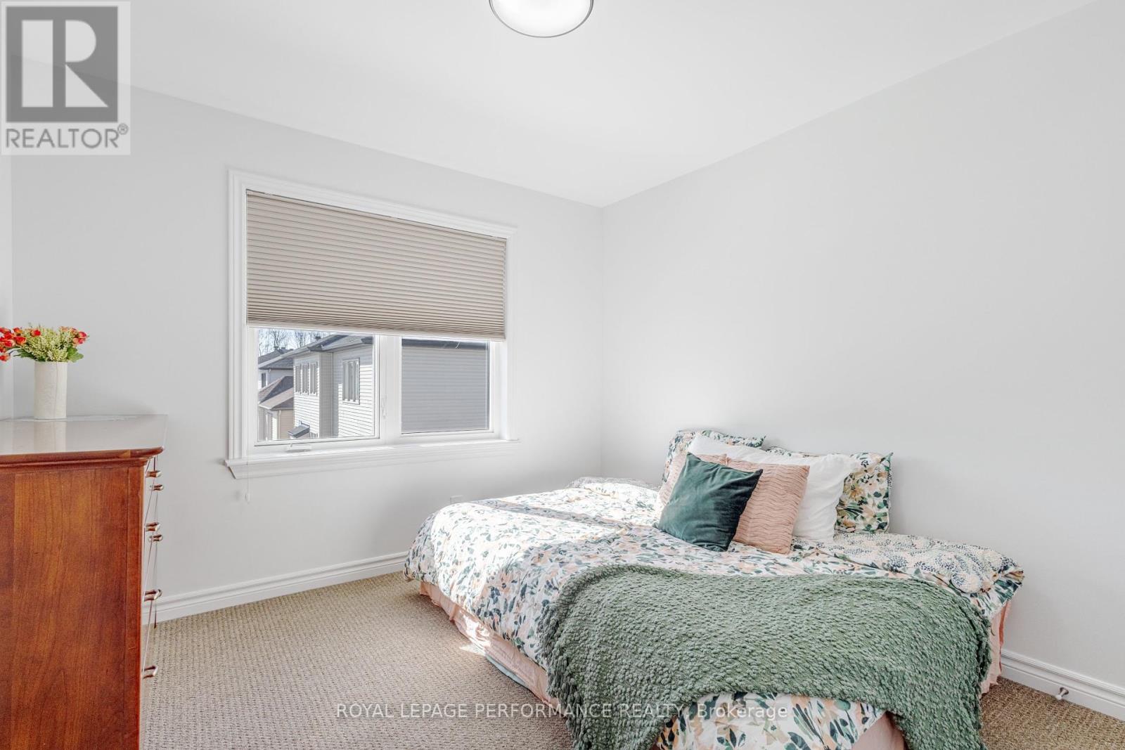 205 Shinleaf Crescent, Ottawa, Ontario  K1W 0J1 - Photo 25 - X12200823