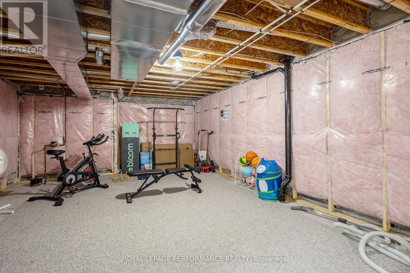 205 Shinleaf Crescent, Ottawa, Ontario  K1W 0J1 - Photo 33 - X12200823