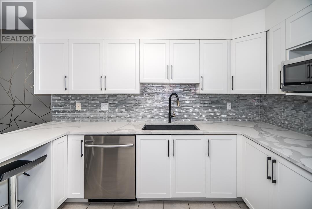 311 121 Shoreline Circle, Port Moody, British Columbia  V3H 5G2 - Photo 4 - R3011931