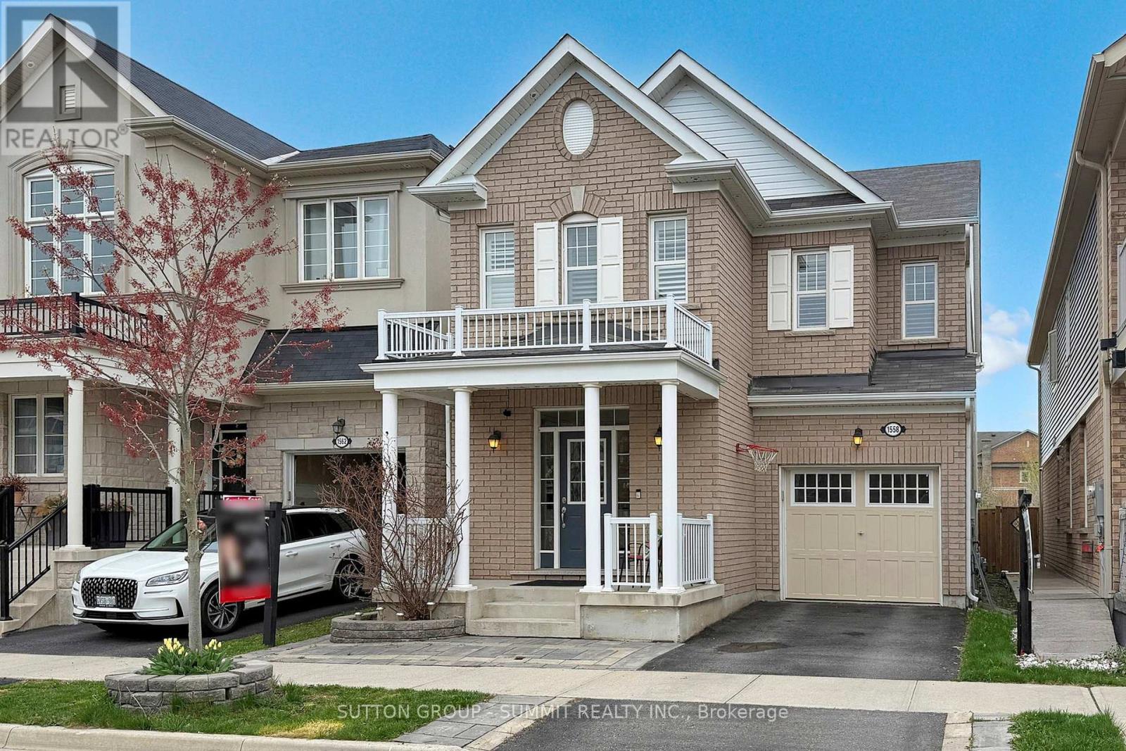 1558 Clitherow Street W, Milton, Ontario  L9E 0A1 - Photo 1 - W12200794