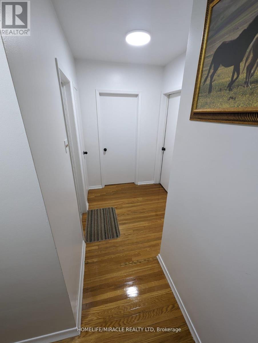 81 Dolly Varden Boulevard, Toronto, Ontario  M1H 2K2 - Photo 15 - E12200827