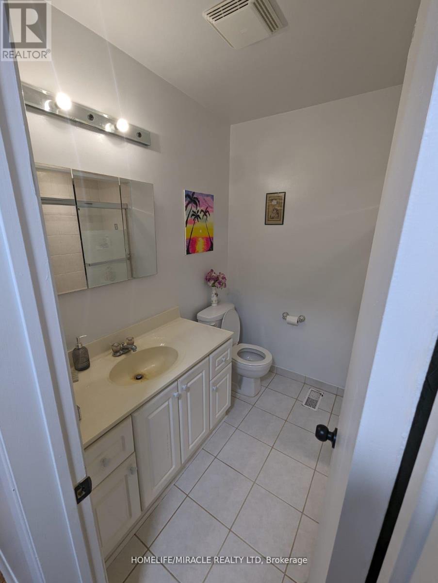 81 Dolly Varden Boulevard, Toronto, Ontario  M1H 2K2 - Photo 23 - E12200827