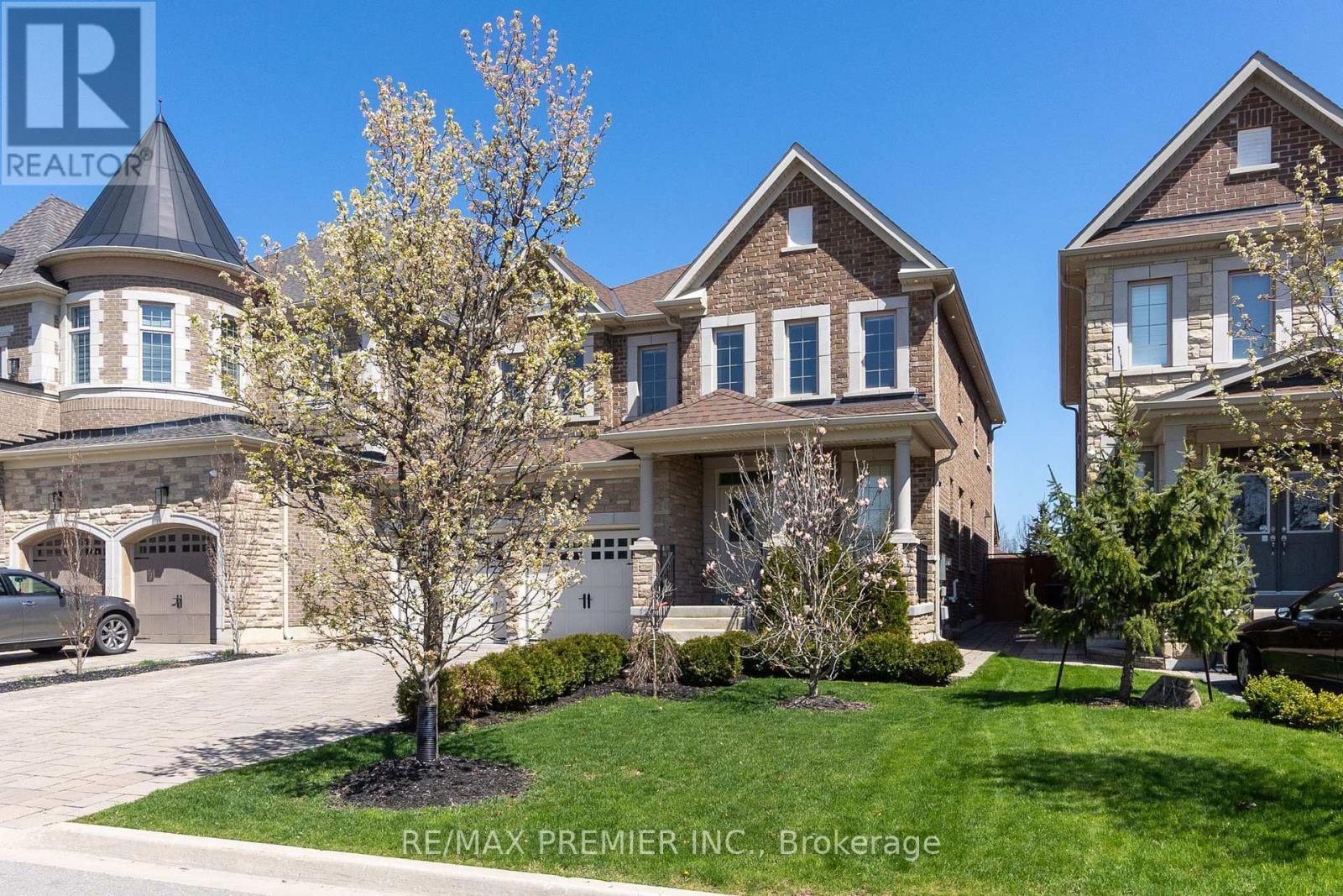 116 Torrey Pines Road, Vaughan, Ontario  L4H 3X9 - Photo 3 - N12200824