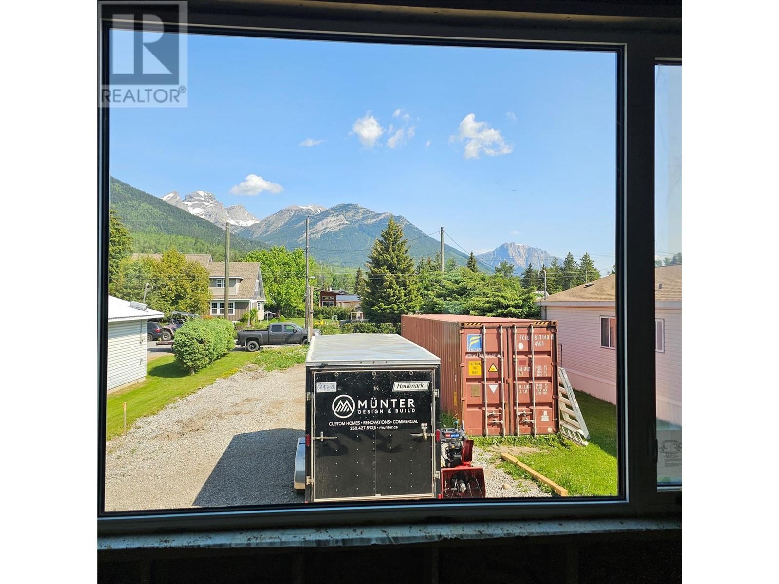1170 Mcdonald Avenue, Fernie, British Columbia  V0B 1M1 - Photo 14 - 10350499
