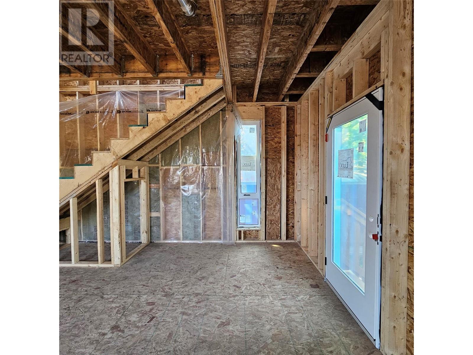 1170 Mcdonald Avenue, Fernie, British Columbia  V0B 1M1 - Photo 17 - 10350499