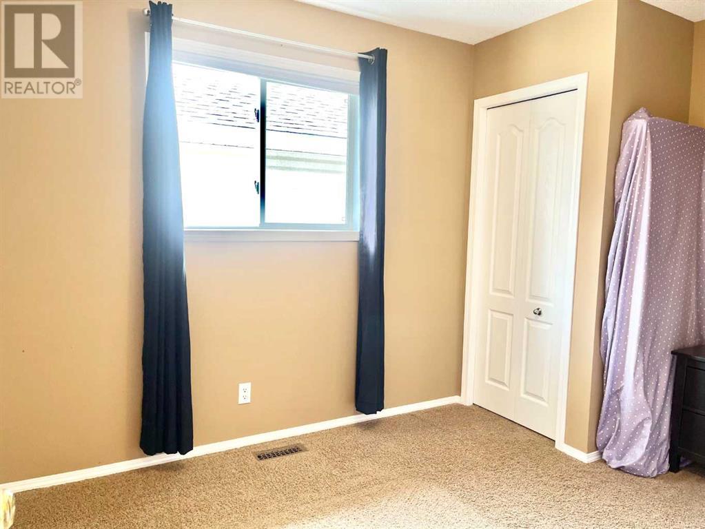 227 Bridlewood Circle Sw, Calgary, Alberta  T2Y 3L2 - Photo 15 - A2227934