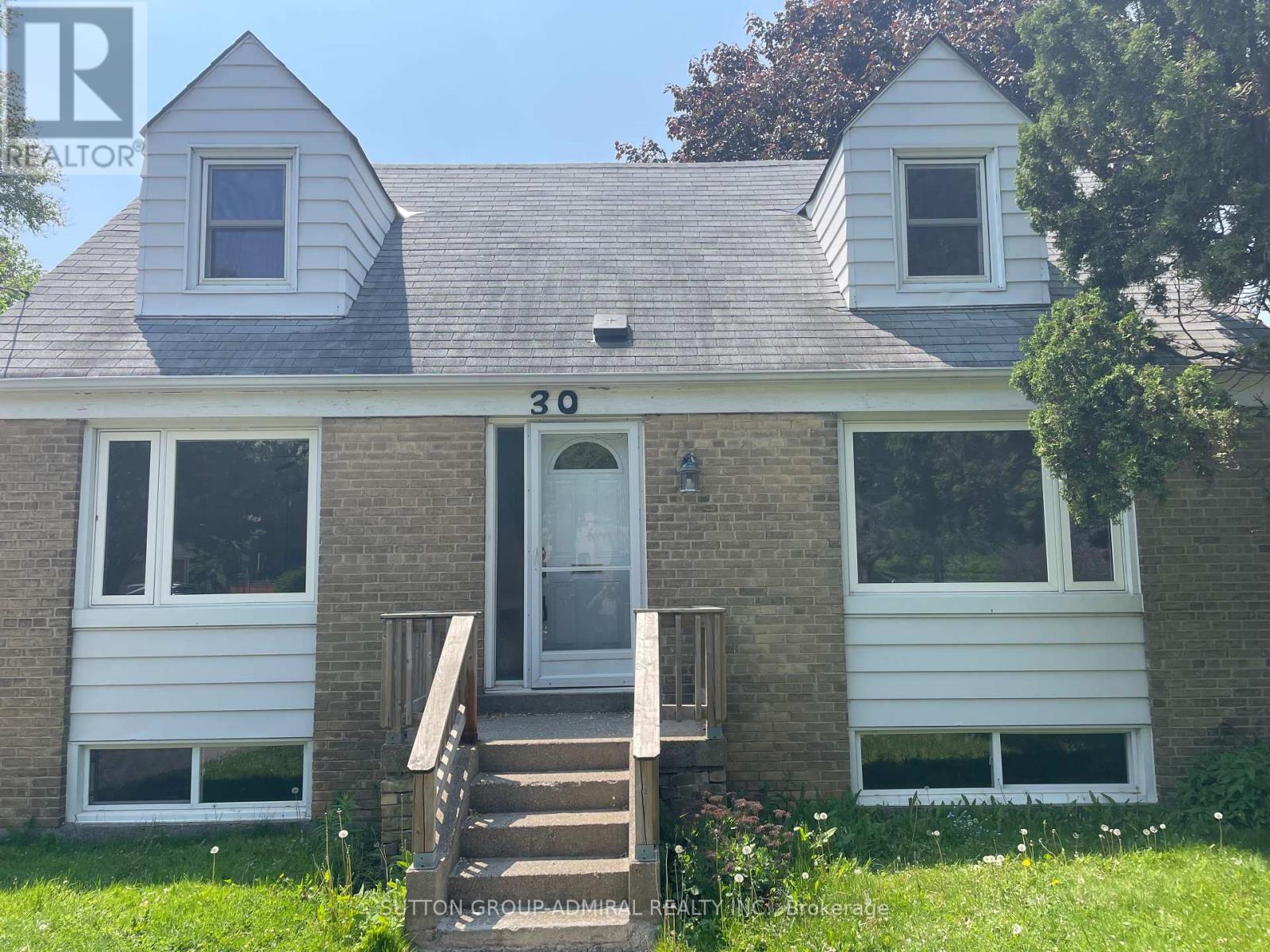 30 VONDA AVENUE, toronto (willowdale east), Ontario