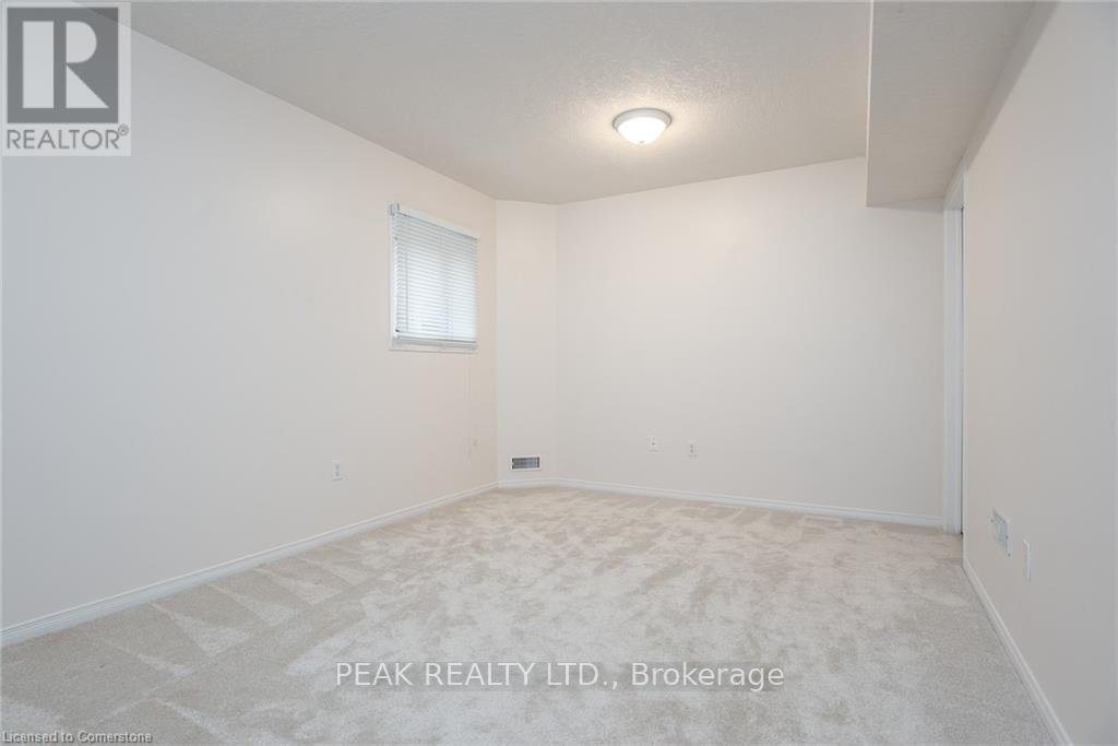 11 Madeleine Street, Kitchener, Ontario  N2R 1V6 - Photo 26 - X12200818
