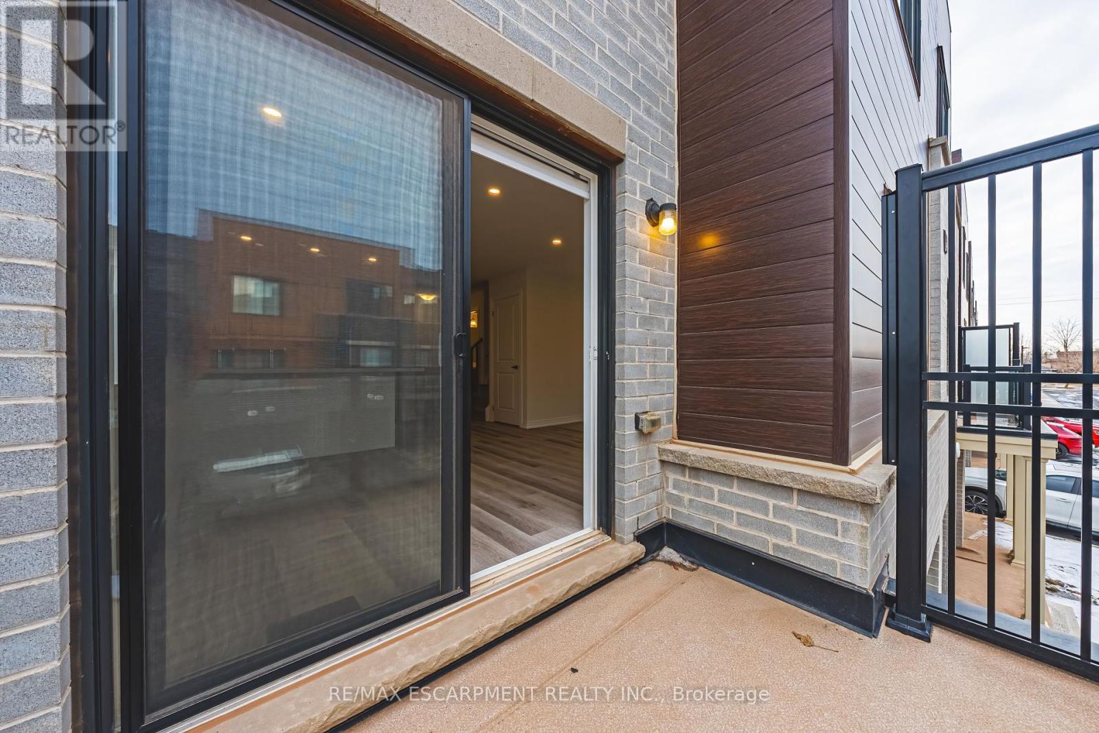 55 Dryden Lane, Hamilton, Ontario  L8H 0B6 - Photo 16 - X12200820
