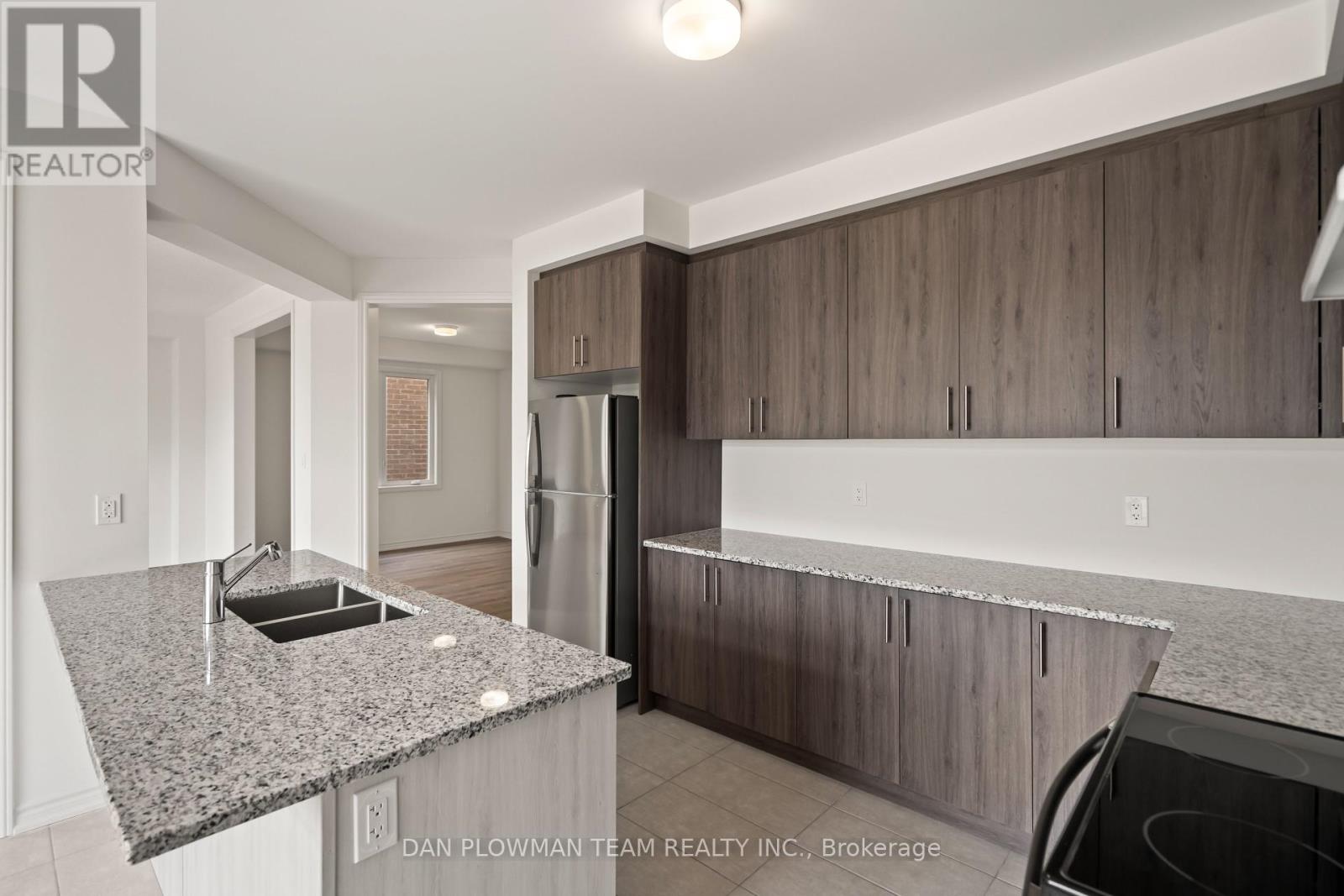 532 Hornbeck Street, Cobourg, Ontario  K9A 4A1 - Photo 14 - X12200825