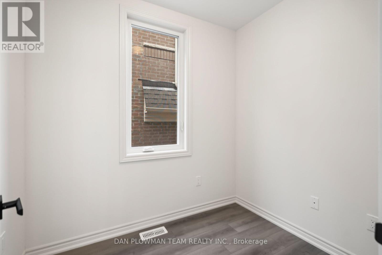 532 Hornbeck Street, Cobourg, Ontario  K9A 4A1 - Photo 5 - X12200825