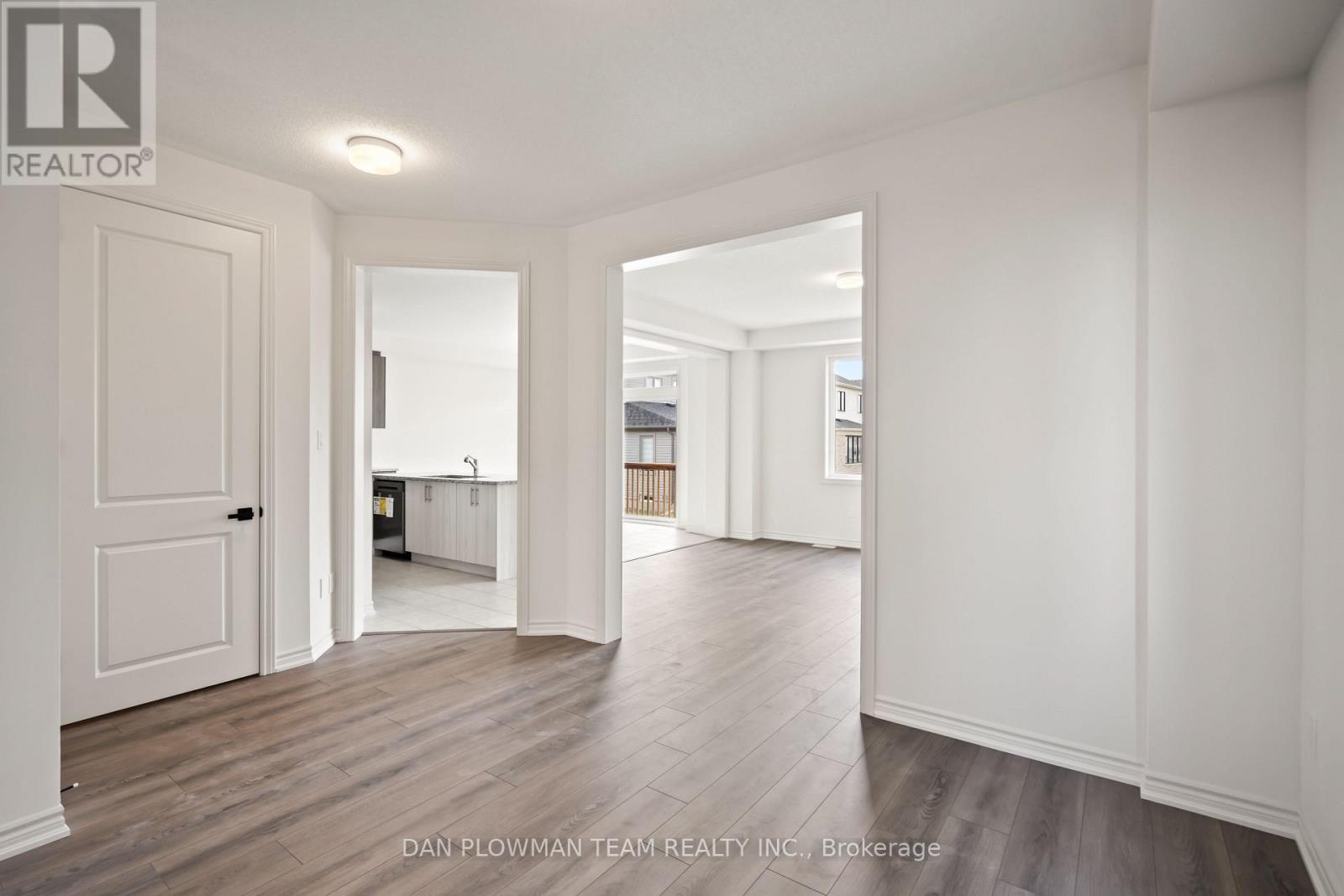 532 Hornbeck Street, Cobourg, Ontario  K9A 4A1 - Photo 8 - X12200825