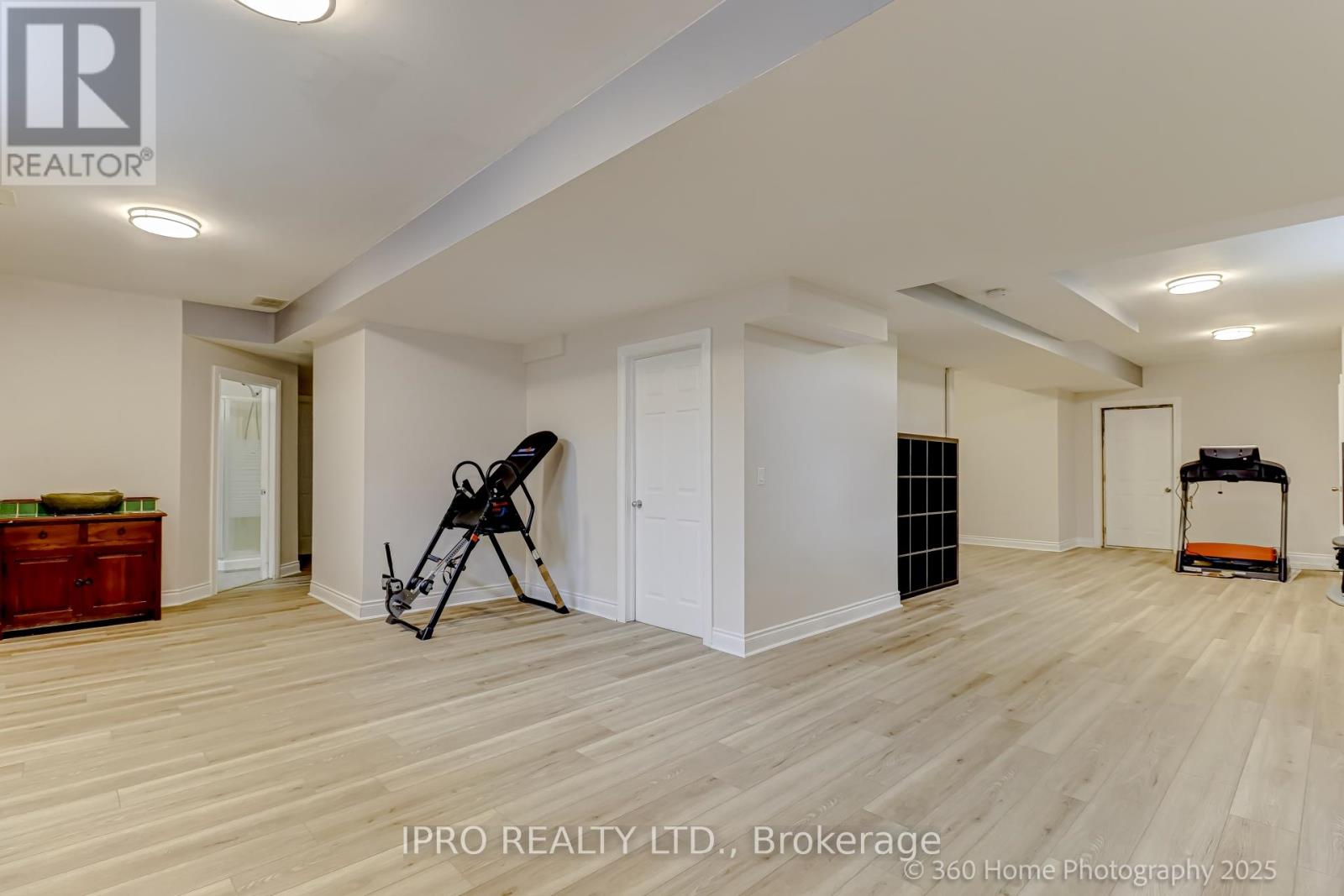 37 Woodland Drive, East Garafraxa, Ontario  L9W 6B7 - Photo 16 - X12200831