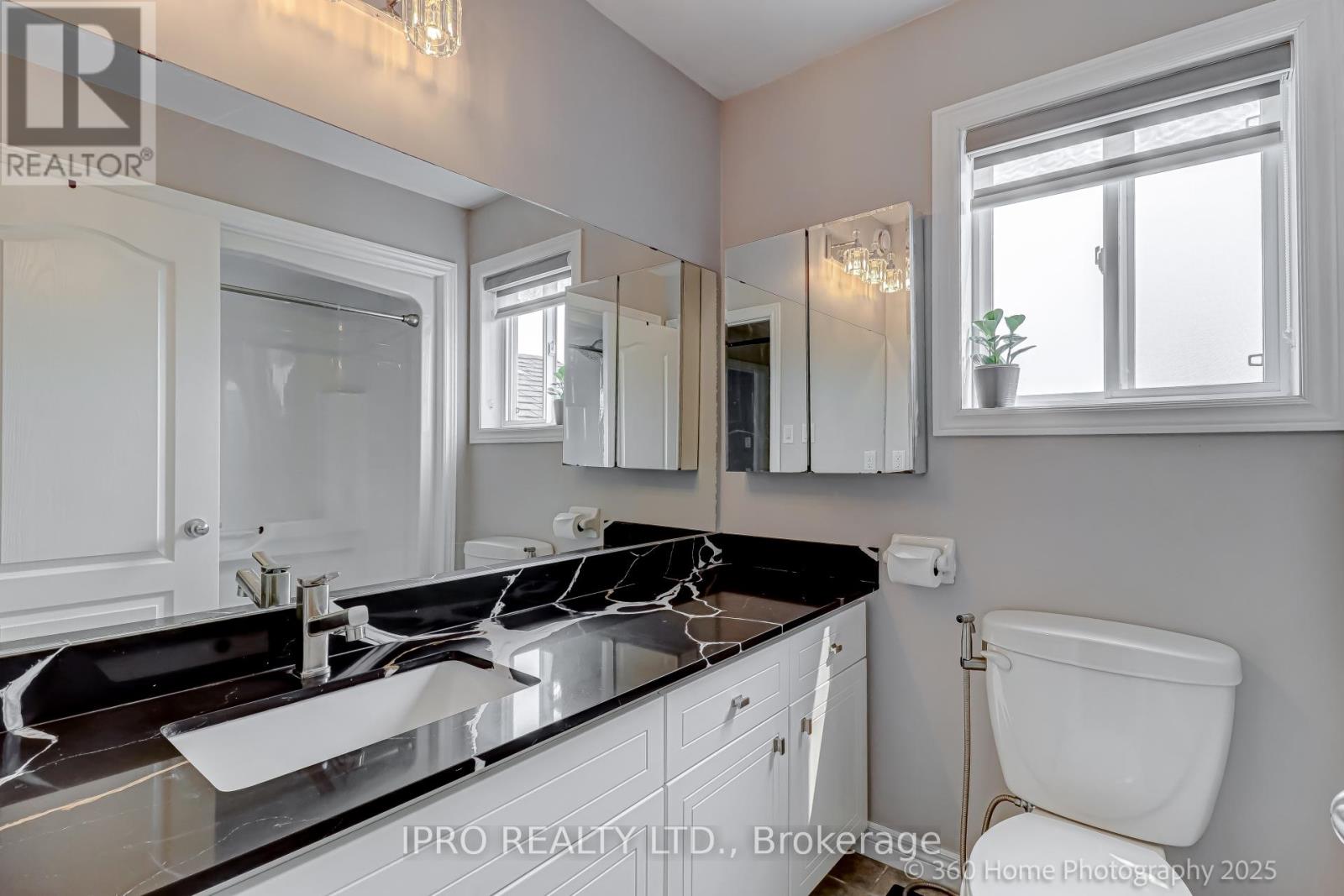 37 Woodland Drive, East Garafraxa, Ontario  L9W 6B7 - Photo 26 - X12200831