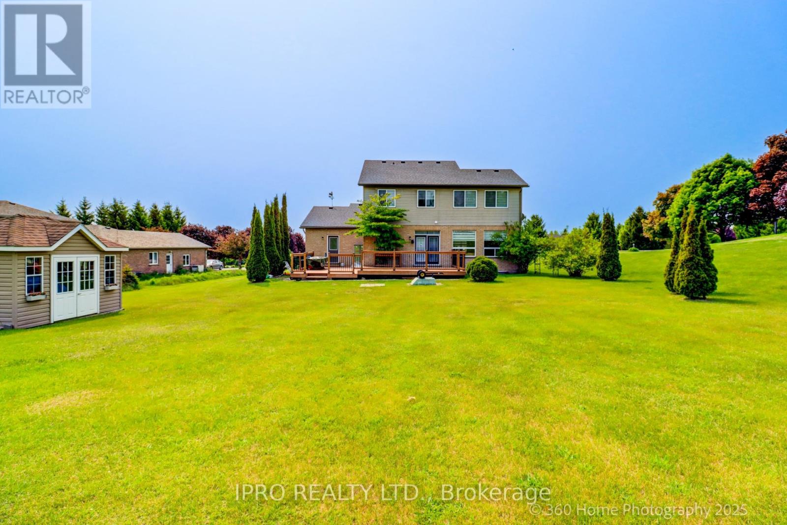 37 Woodland Drive, East Garafraxa, Ontario  L9W 6B7 - Photo 3 - X12200831